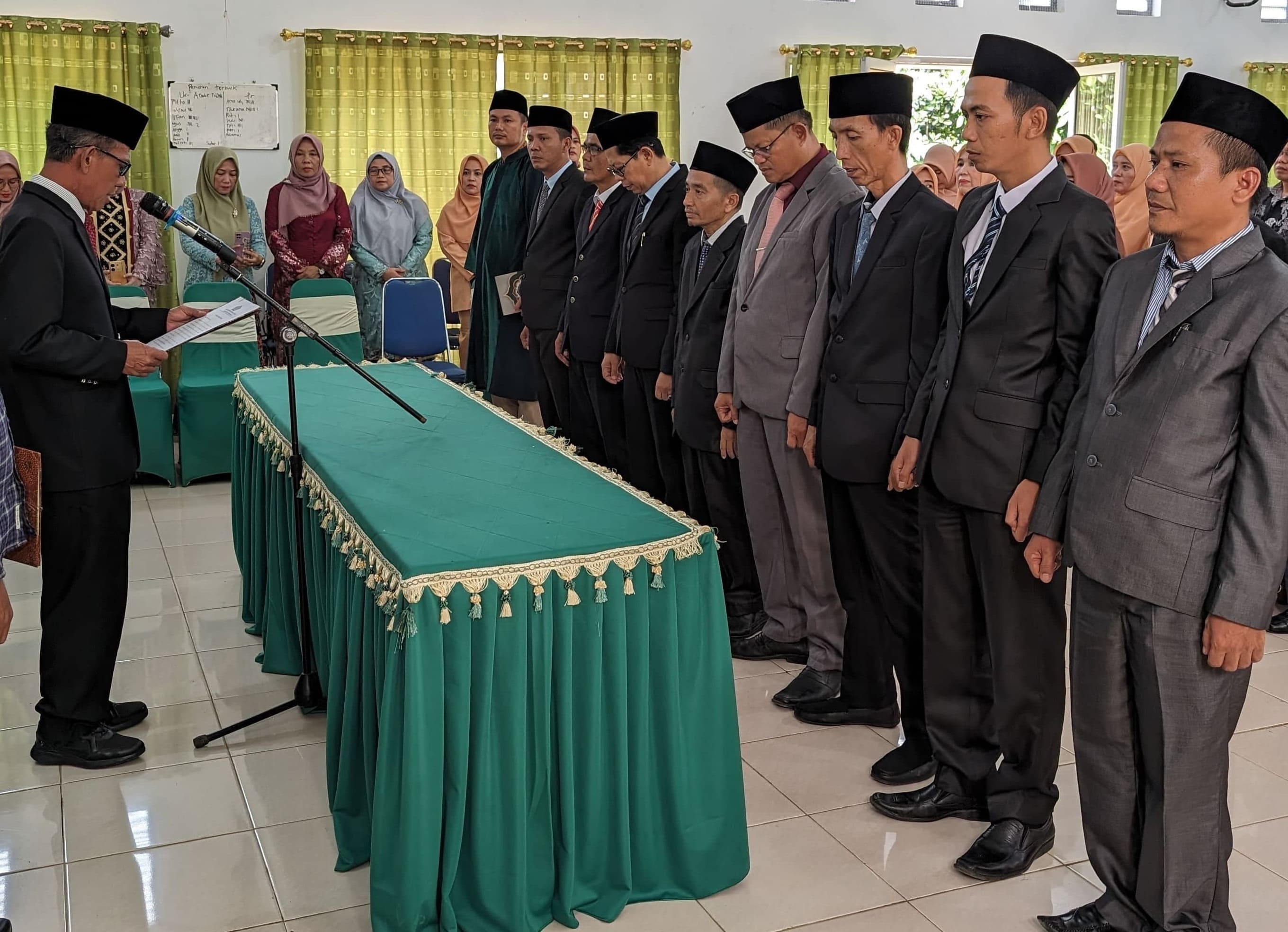 Lantik Kepala KUA, Kepala Kemenag Pesawaran Ingatkan Program Prioritas