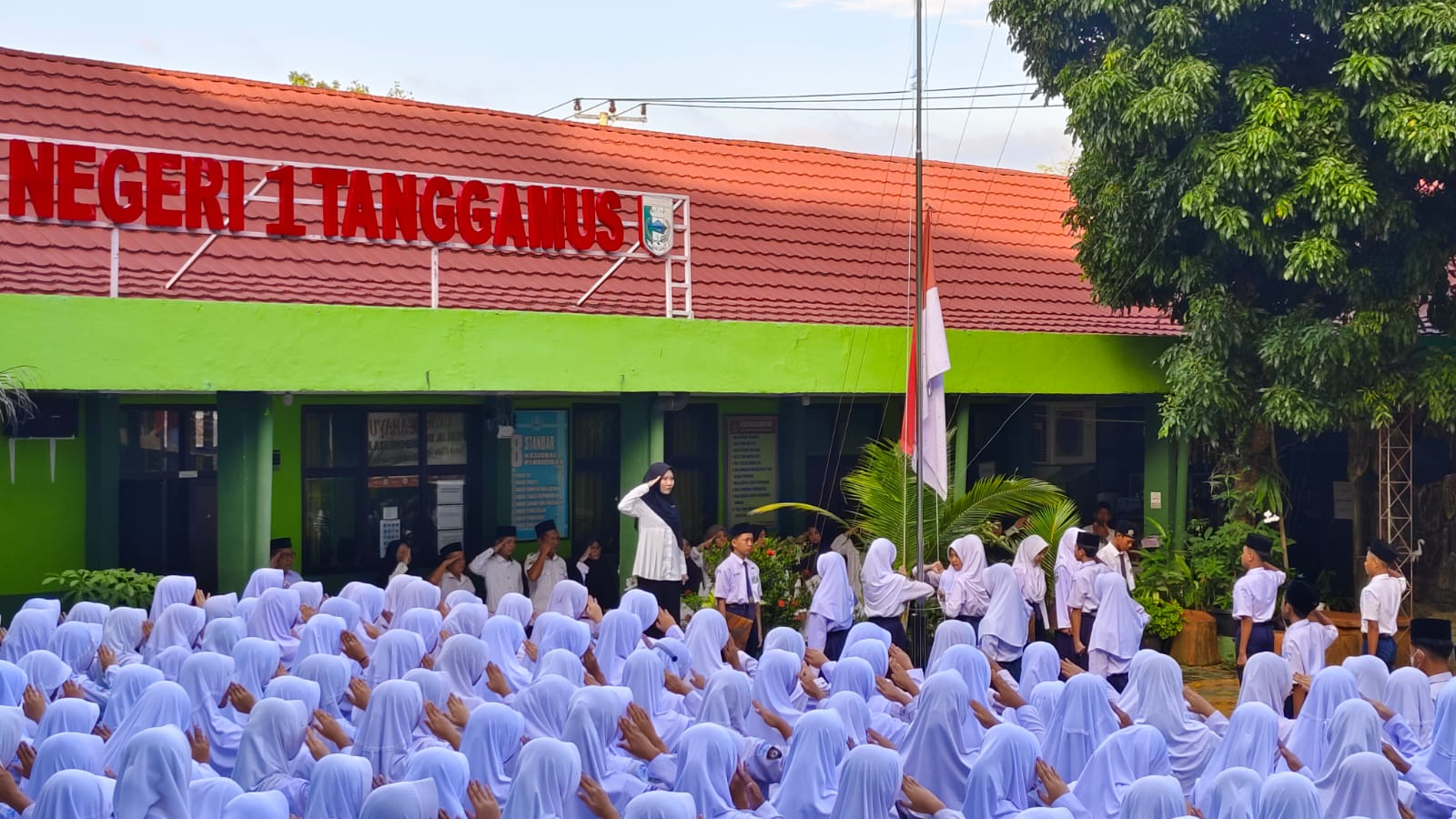 MTsN 1 Tanggamus: Menanamkan Nilai Kebangsaan dan Membangun Generasi Muda Berkarakter