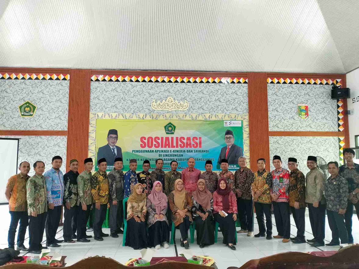 Hendi wakili MAN 1 Tanggamus Sosialisasi Penggunaan aplikasi e-kinerja dan srikandi