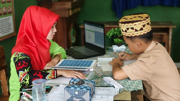 515 Calon Siswa MTsN 1 Tanggamus Unjuk Kemampuan Membaca Quran