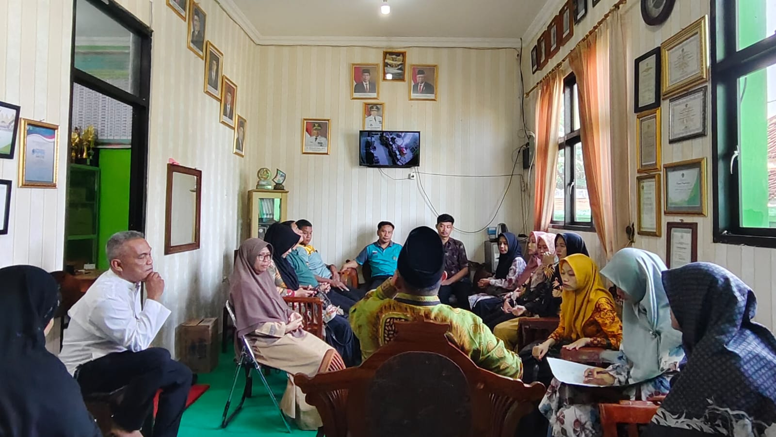 MTsN 1 Tanggamus Level Up! Ramdani Genjot Kualitas Pengajar lewat Pembinaan