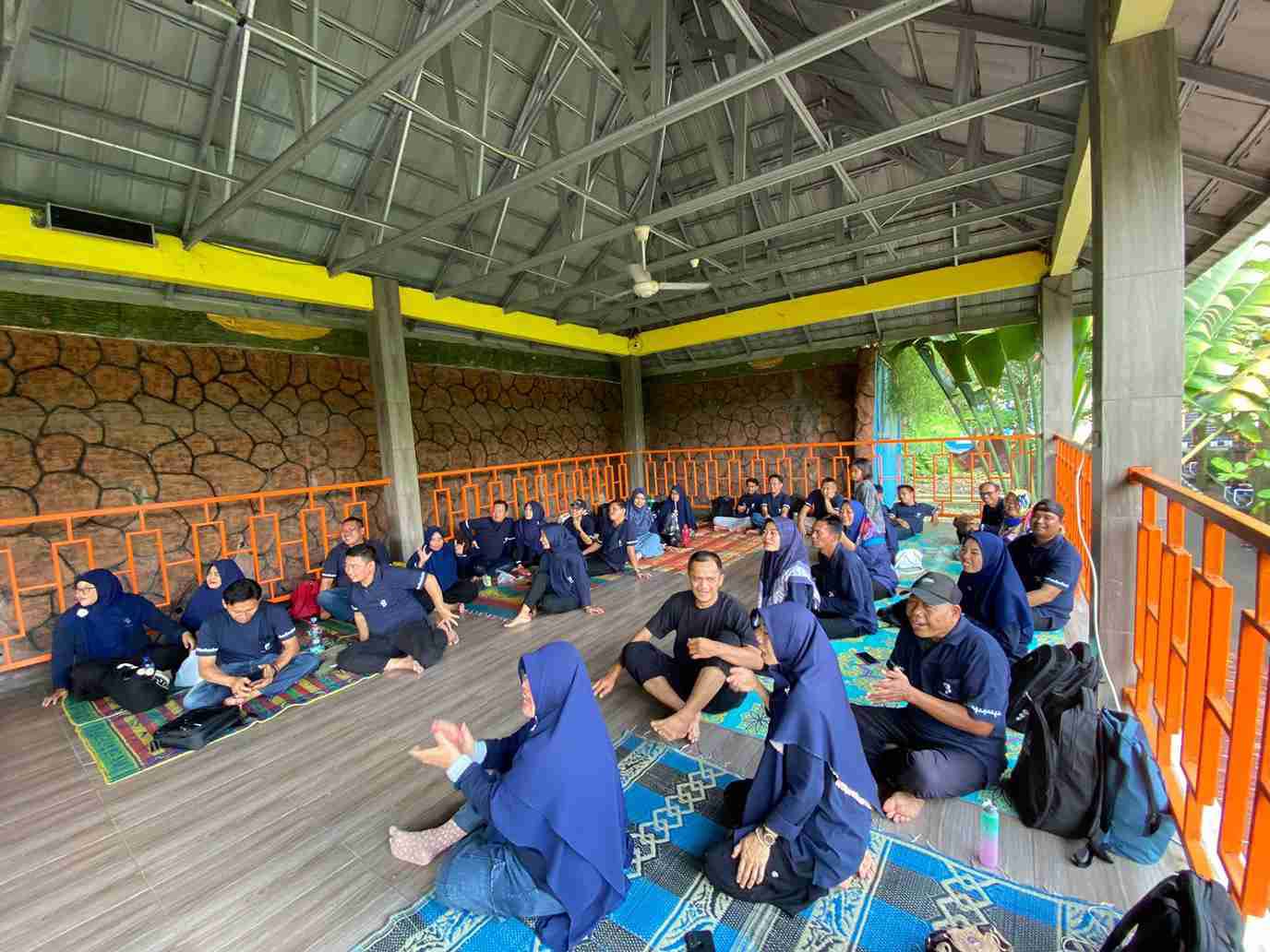 Family Gathering Sebagai Sarana Kebersamaan dan Kekompakan MAN 1 Tanggamus
