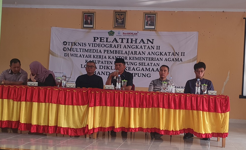Pelatihan PDWK Lamsel Resmi ditutup, H. Ashari : Harap agar peserta mampu membuat konten video yang menarik dan informatif