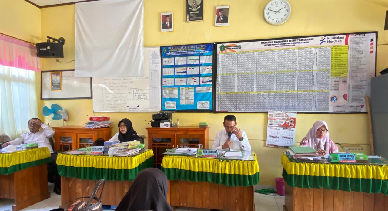 Songsong Tahun Ajaran Baru 2024/2025, MTsN 2 Tanggamus Gelar Rapat
