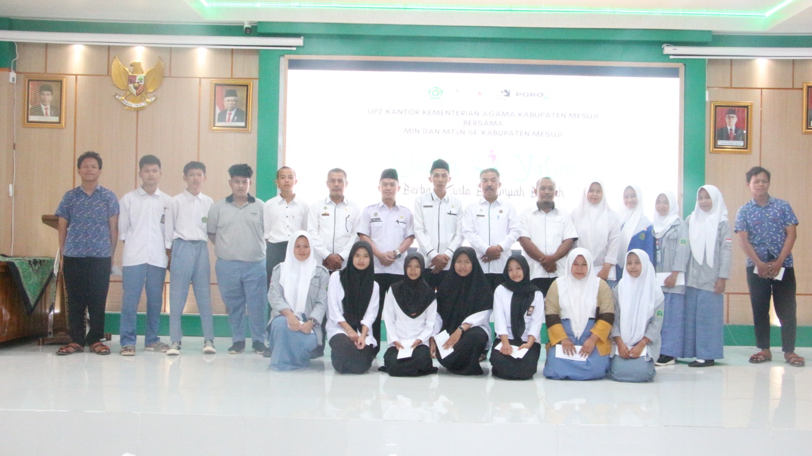Dalam rangka Lebaran Yatim, Kemenag Mesuji berikan Santunan kepada Yatim di Kabupaten Mesuji