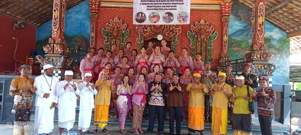 Kakankemenag Masir Ibrahim Lakukan Pembinaan Pokjaluh Agama Hindu untuk Tingkatkan Kompetensi Penyuluh