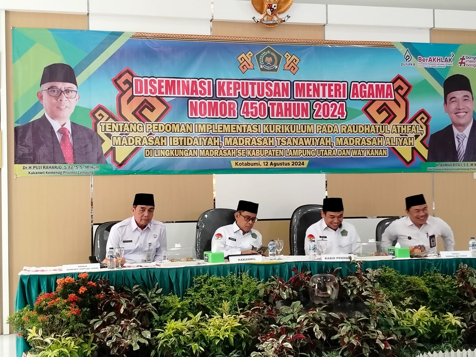Kepala MTsN 2 Way Kanan, Irawan, Ikuti Sosialisasi KMA 450 untuk Tingkatkan Inovasi di Madrasah