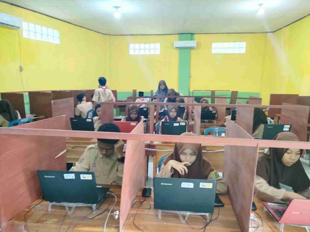 Hadapi Tantangan, Peserta Didik MAN 1 Tanggamus Jalani Gladi ANBK