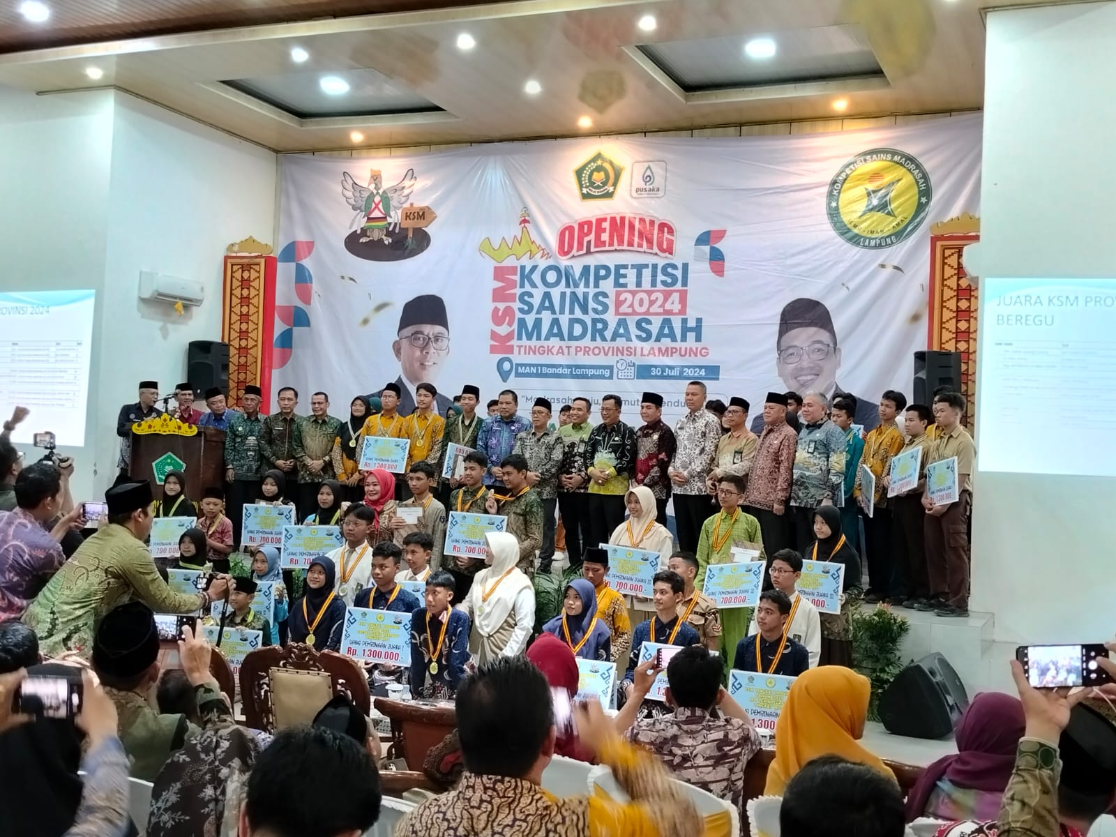 Kepala MTsN 2 Way Kanan,  Hadiri Penyerahan Hadiah Juara KSM Tingkat Provinsi Lampung Tahun 2024