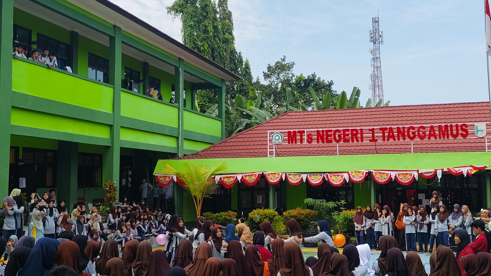 HUT RI Ke-79: MTsN 1 Tanggamus Banjir Keceriaan dengan Perlombaan Kekinian!