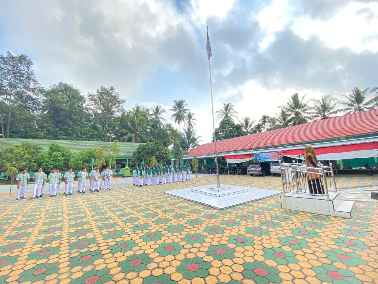 Pengawas Madrasah Resmi Buka Pelaksanaan ANBK Tahun 2024 di MAN 1 Tanggamus