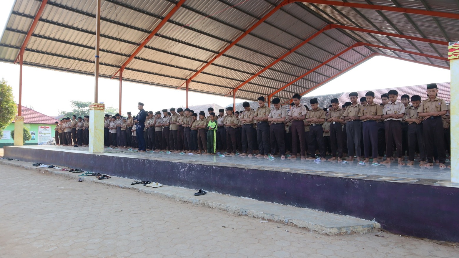 MTs Negeri 1 Pesawaran Gelar Kegiatan Rutin Kultum Setelah Shalat Dhuha Bersama