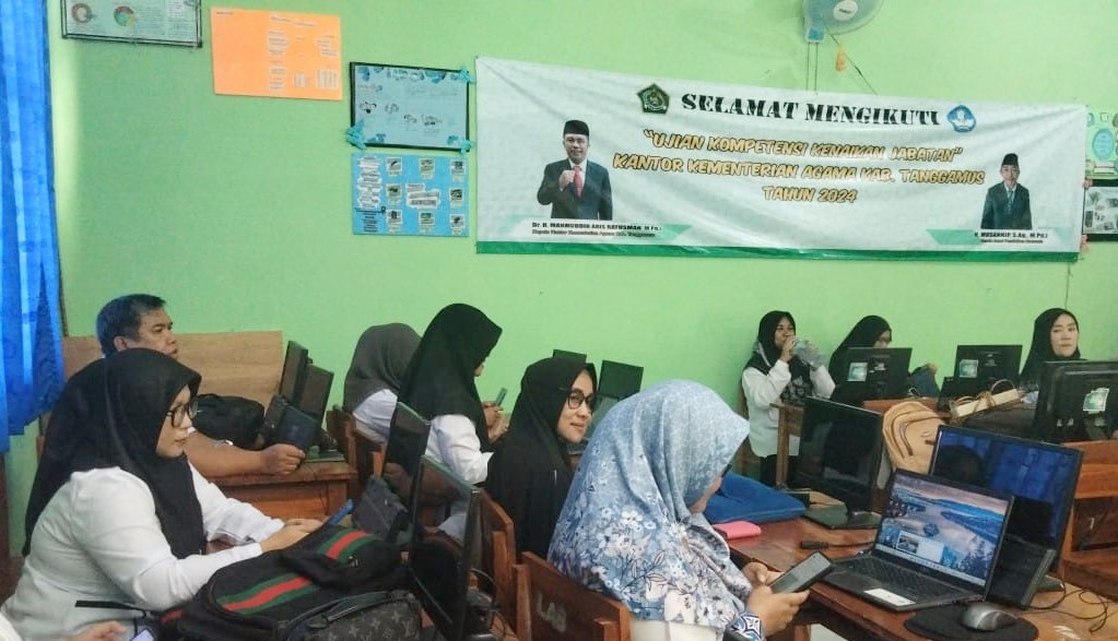 Ujian Kompetensi Kenaikan Jabatan: Apa yang Membuat Sepuluh Guru MTsN 1 Tanggamus Bersemangat?