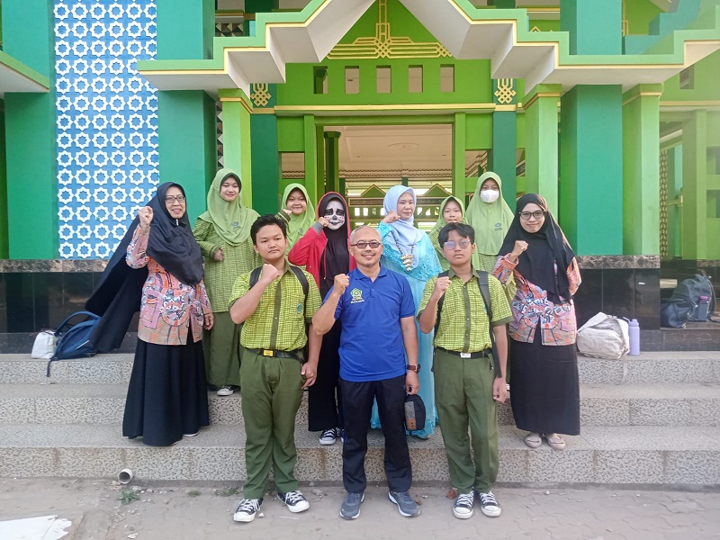 Siswa MTs Negeri 2 Bandar Lampung Ikut Serta Perlombaan Bahasa Inggris Dalam Ajang Fun Tastic Wonderland di Unila