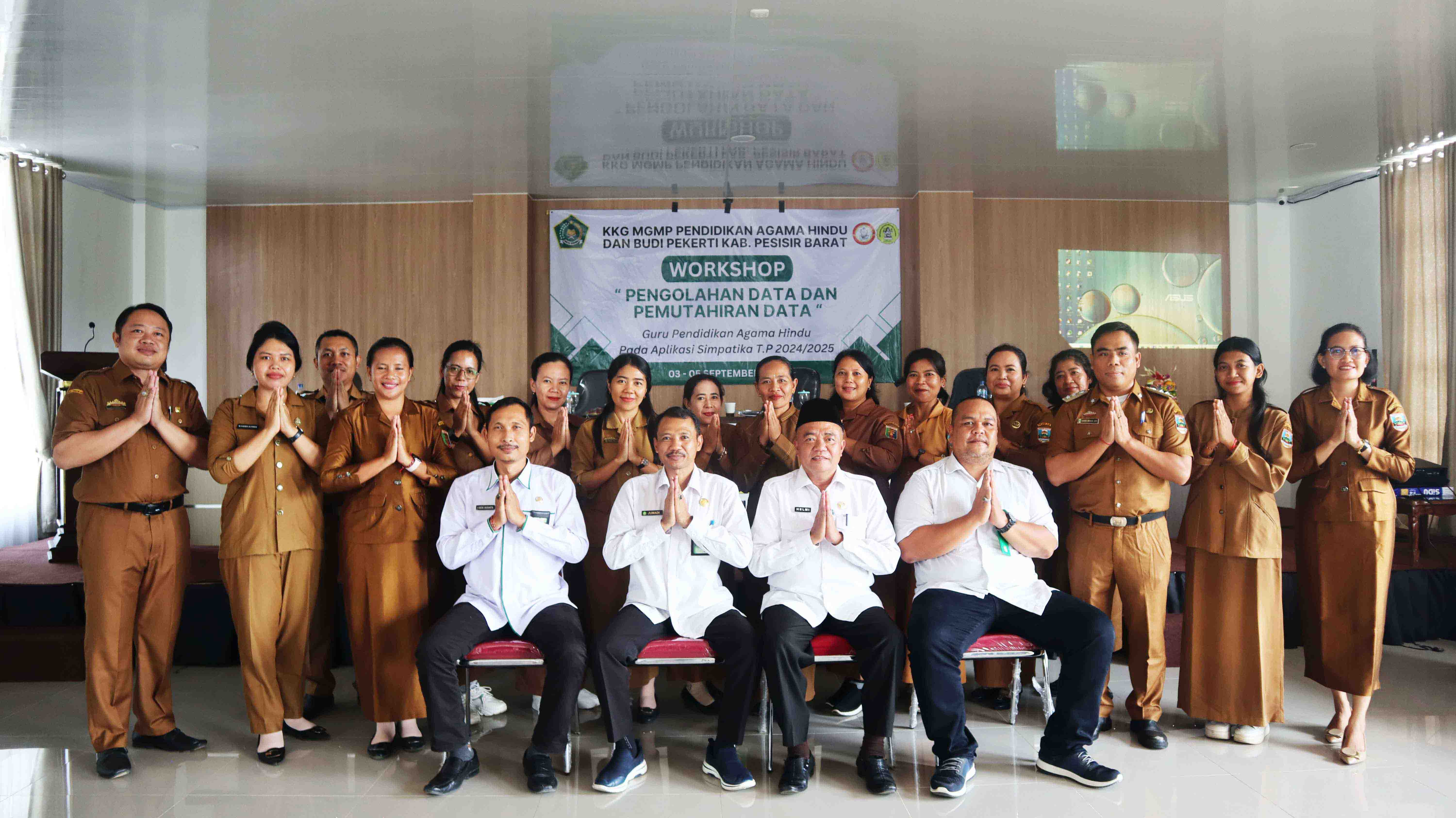 KKG MGMP Pendidikan Agama Hindu dan Budi Pekerti Kabupaten  Pesisir Barat Gelar Workshop Pengolahan Data dan Pemutakhiran Data Simpatika Tahun 2024/2025.