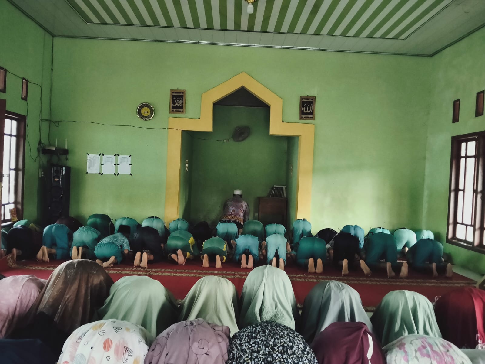 Membentuk Karakter Siswa Melalui Pembiasaaan Sholat Dhuha Pada MIN 1 Mesuji