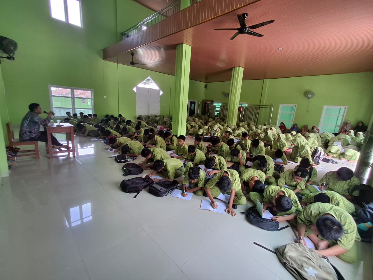 ROHIS MTsN 2 Tanggamus Gelar Kegiatan Berkualitas Untuk Tingkatkan Iman Dan Takwa