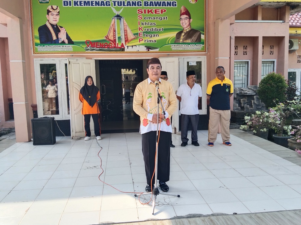 Apel Jumat Sore, Pembina Apel Kepala Seksi Bimbingan Masyarakat Islam Sampaikan Tiga Hal Penting