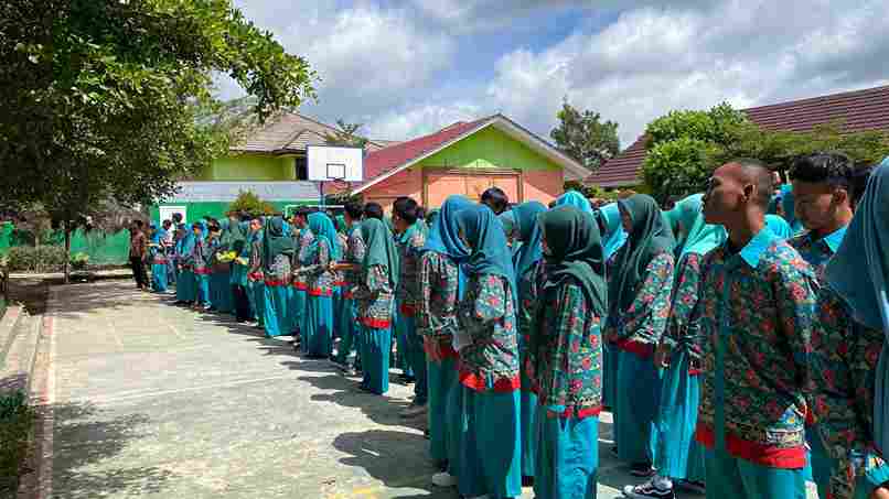 Tingkatkan Keterampilan Berbahasa dengan Kegiatan Muhadatsah