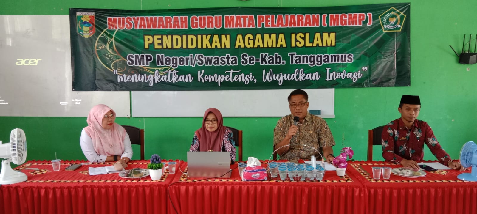 Kasi PAPKI Kemenag Tanggamus Hadiri Bimtek Aplikasi SIAGA dan EMIS di SMPN 1 Kotaagung Timur