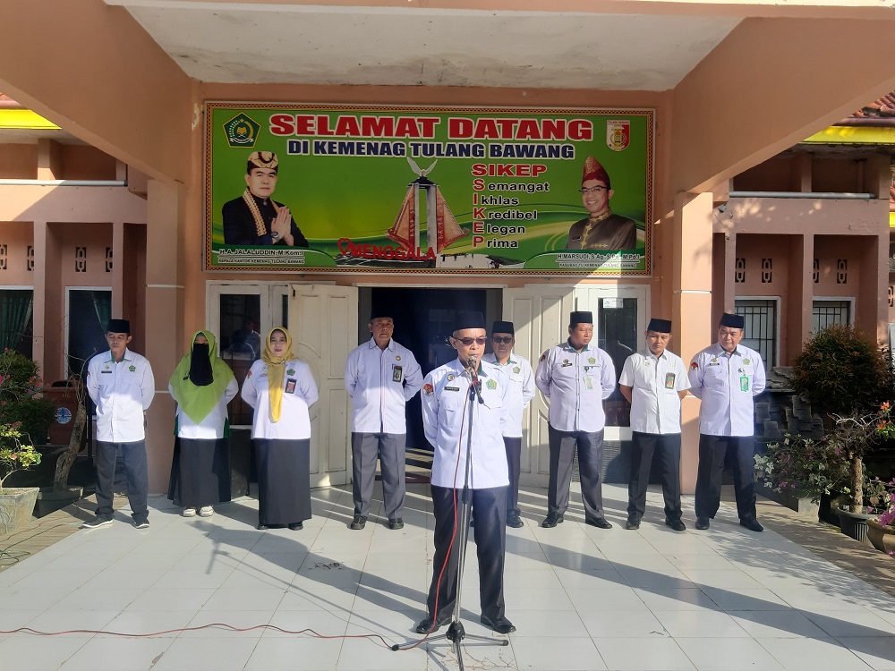 Pimpin Apel Senin Pagi Kasubbag TU: Gaungkan Kedisiplinan ASN untuk Kinerja Optimal