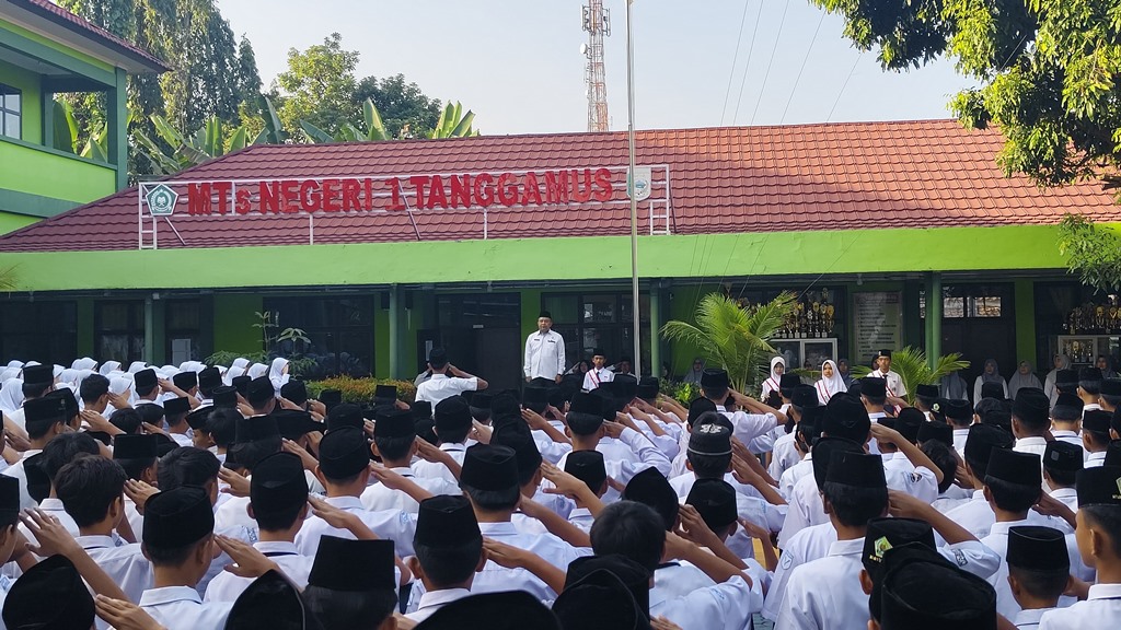 Upacara Hari Kesaktian Pancasila 2024 di MTsN 1 Tanggamus: Pancasila Tak Tergantikan!