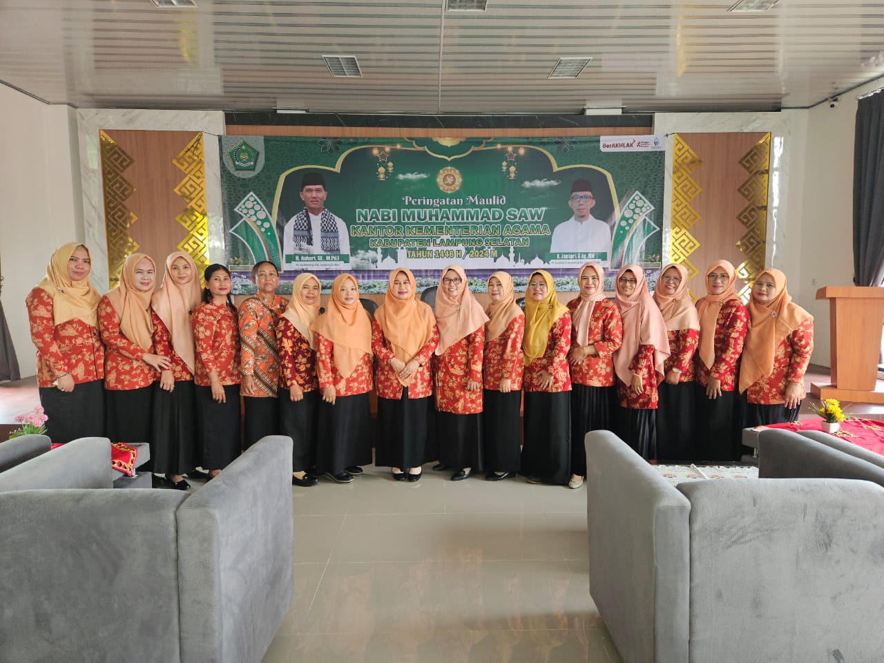Dharma Wanita Persatuan Kankemenag Lamsel Gelar Rapat Koordinasi Bulanan dan Hadiri Tasyakuran Gedung PLHUT