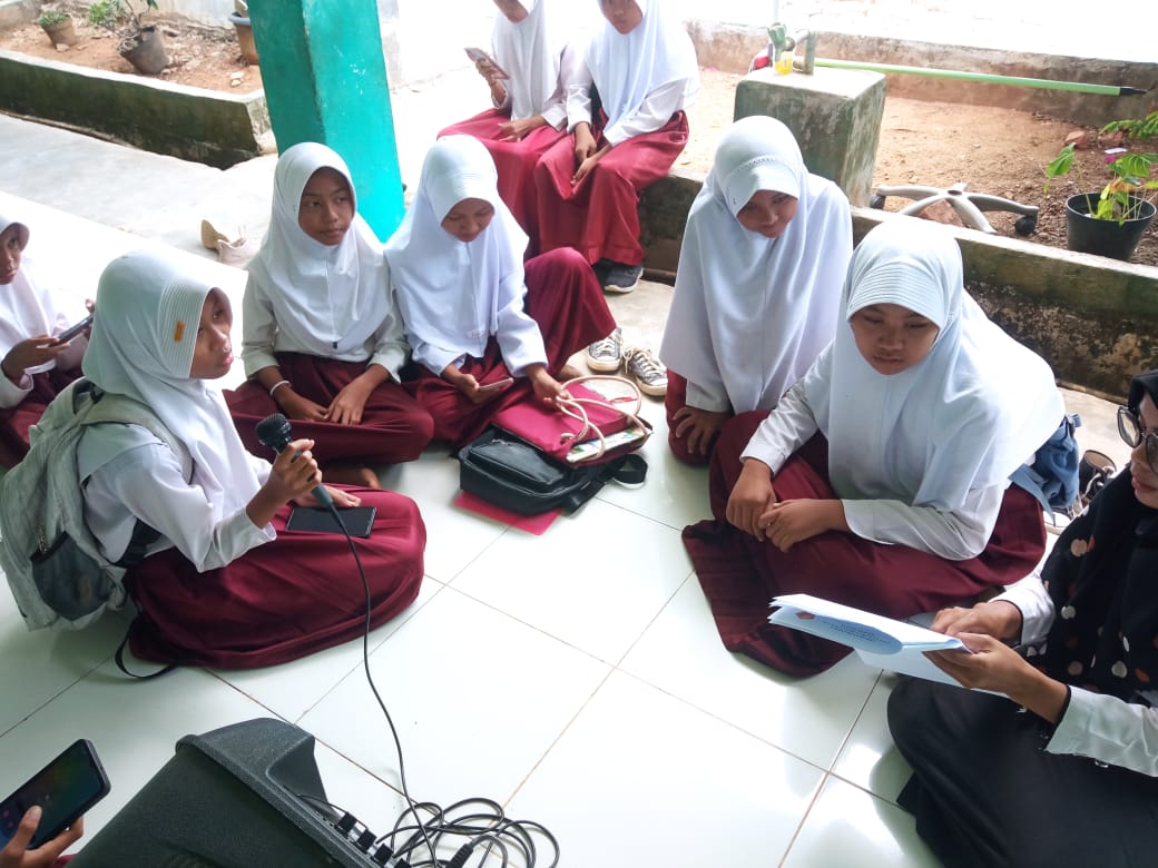 Siswa-Siswi Mesuji Berlatih Semarakkan Perlombaan Prasbara Mesuji Solosong (PMS)