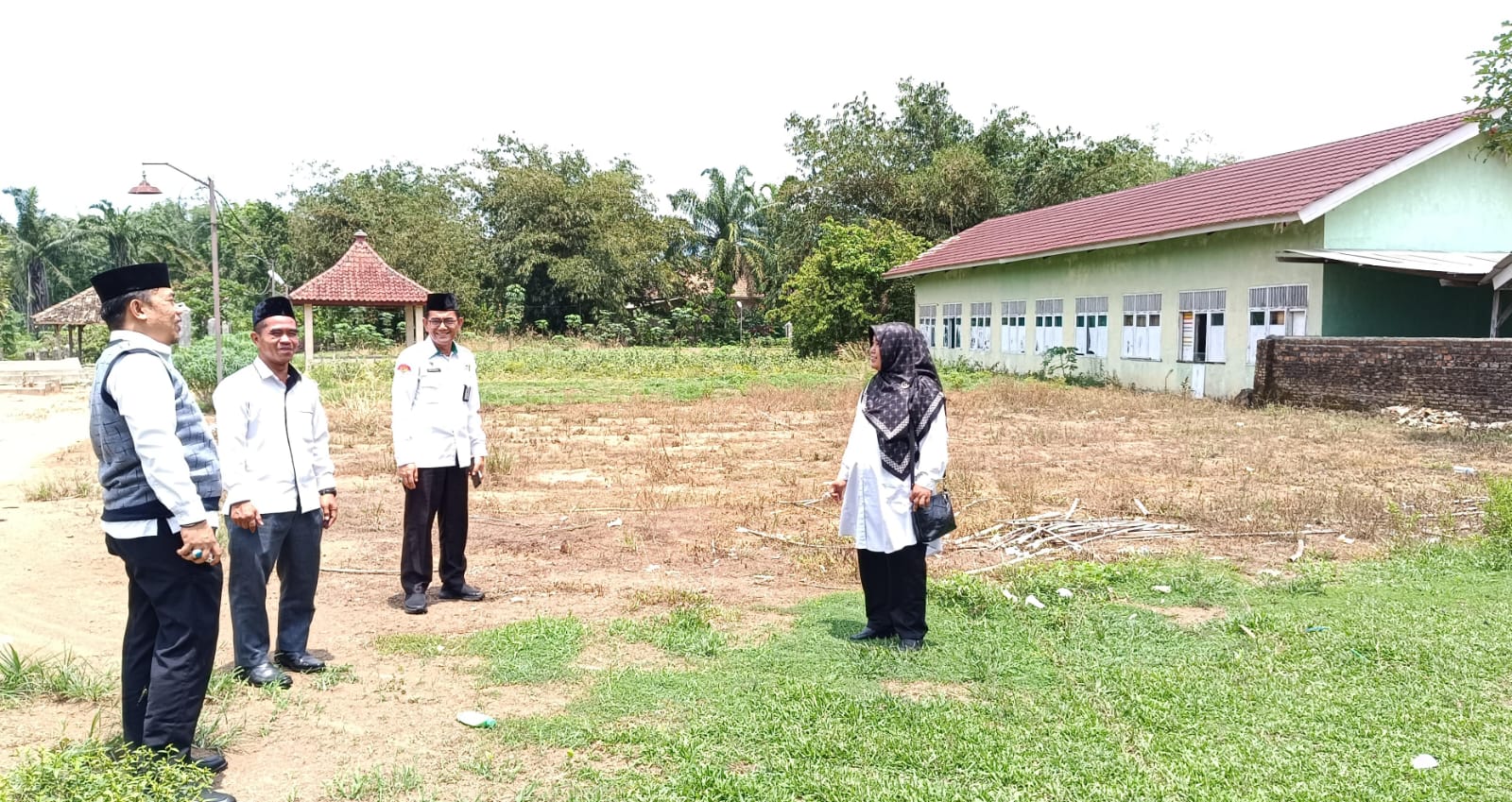Perkuat Aset Milik Kemenag, Kakankemenag Tinjau Lokasi Calon Tanah Hibah MIN 4 Way Kanan