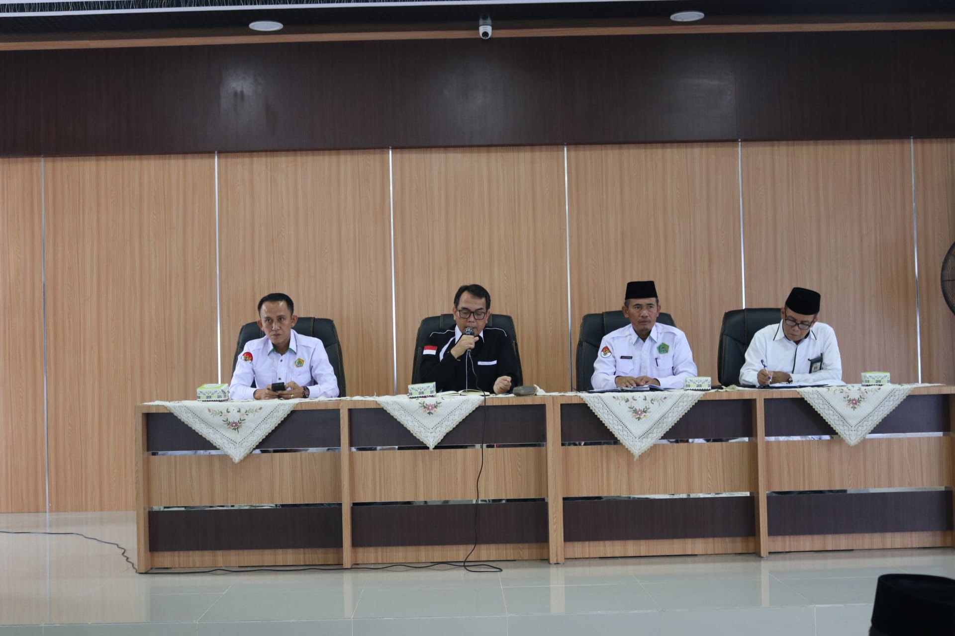 Sambut Peringatan Hari Santri Nasional 2024, KanKemenag Lampung Utara Gelar Rapat Pemantapan Panitia
