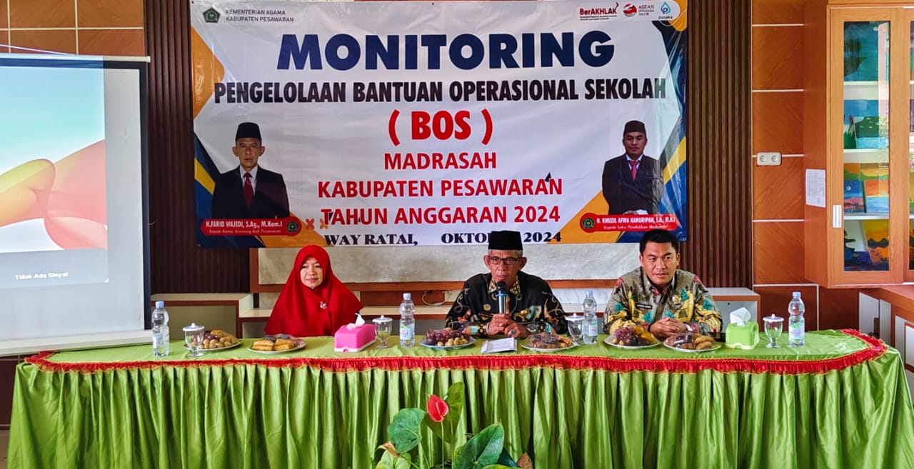 Ka. Kemenag Pesawaran Berikan Pembinaan pada Kegiatan Monev BOS  Di Kecamatan Wayratai