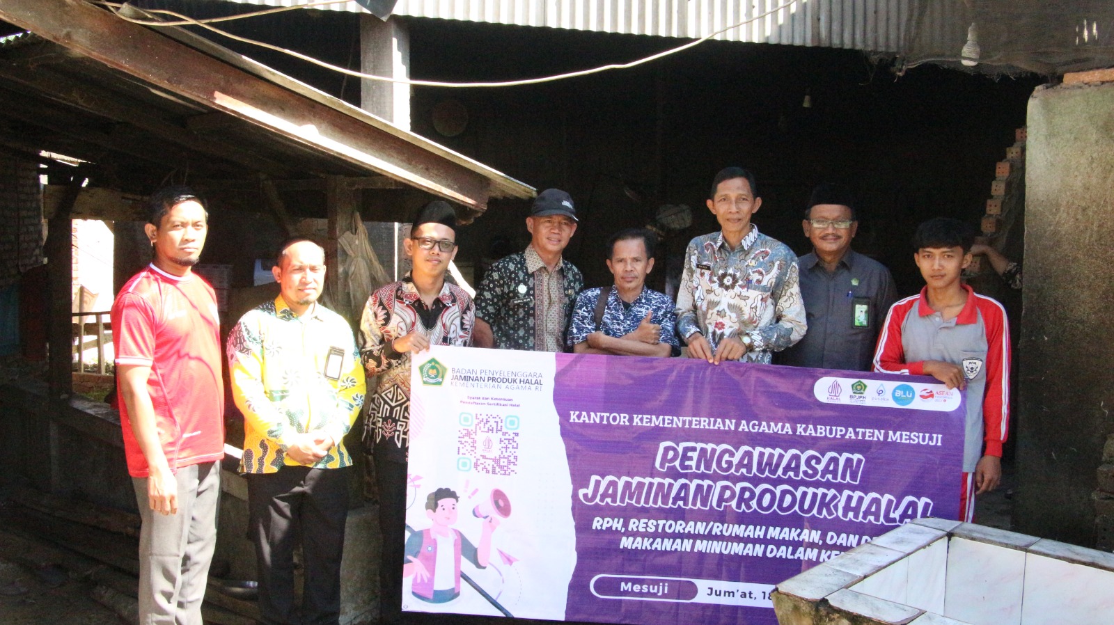 Kemenag Mesuji Lakukan Pengawasan Sertifikat Halal di Tiga Lokasi