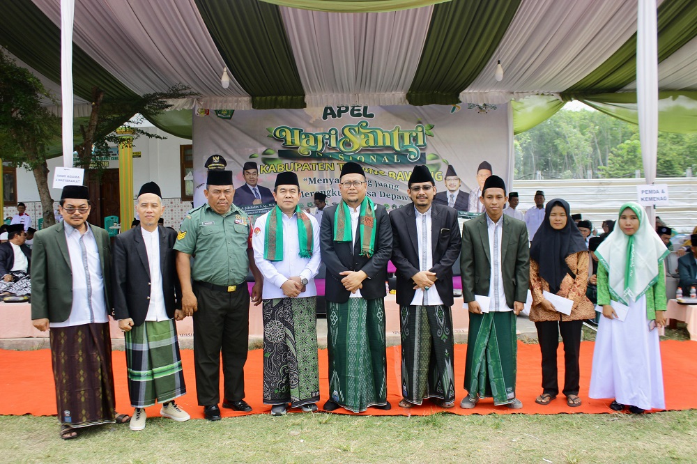 Mengusung tema “Menyambung Juang Merengkuh Masa Depan” Kemenag Tulang Bawang Menggelar Apel Hari santri Tahun 2024