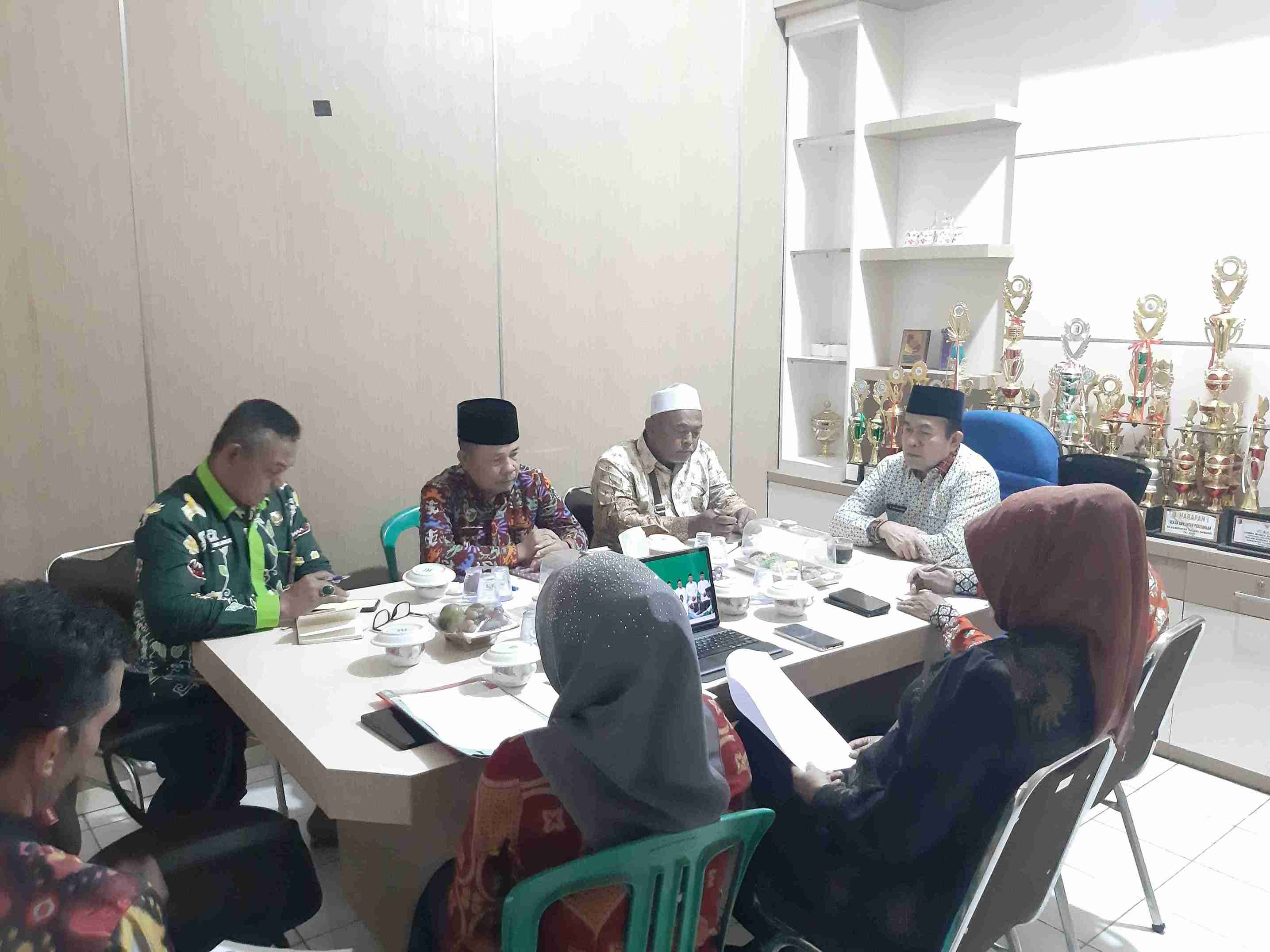 Kakankemenag Tulang Bawang Jalaluddin Ingatkan Segenap Pengurus BWI Untuk Memperkuat Kinerja BWI Di Triwulan Ke 4