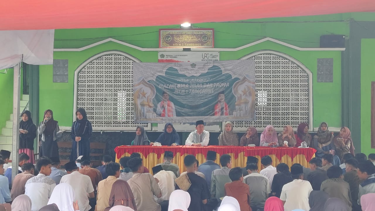 MTsN 1 Tanggamus Gelar Malam Bina Iman dan Taqwa: Penguatan Spiritualitas Siswa Kelas Unggul