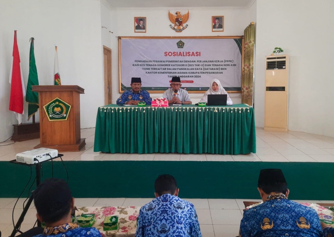 Kepala Kemenag Pesawaran Menyampaikan Arahan Kepada 107 Tenaga non-ASN