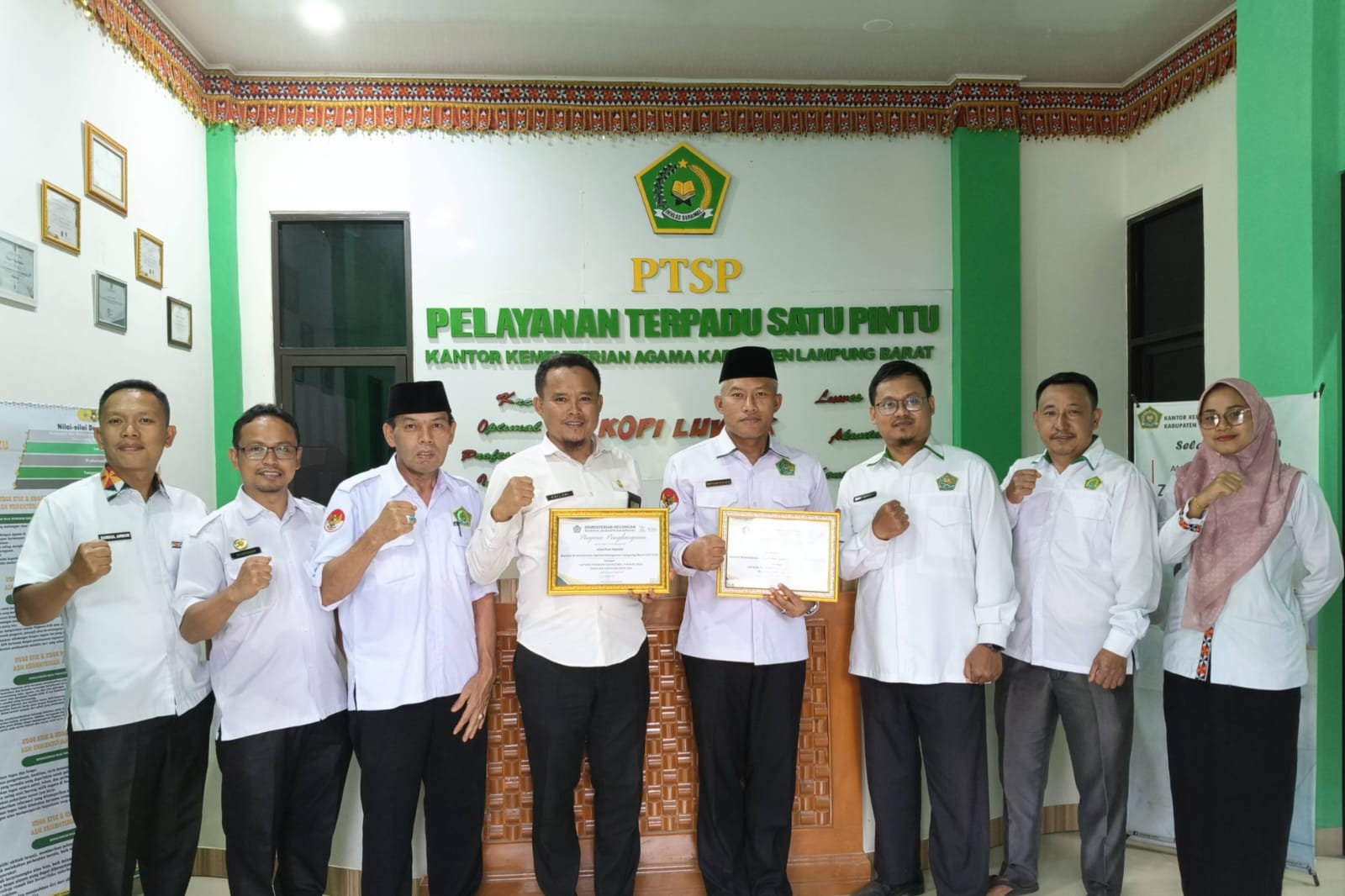 Kankemenag Lambar Sabet Predikat Satker Terbaik