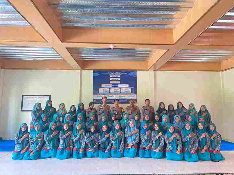 Sat Binmas Polres Lampung Barat Adakan Sosialisasi Kekerasan Seksual untuk Siswa MAN 1 Lampung Barat