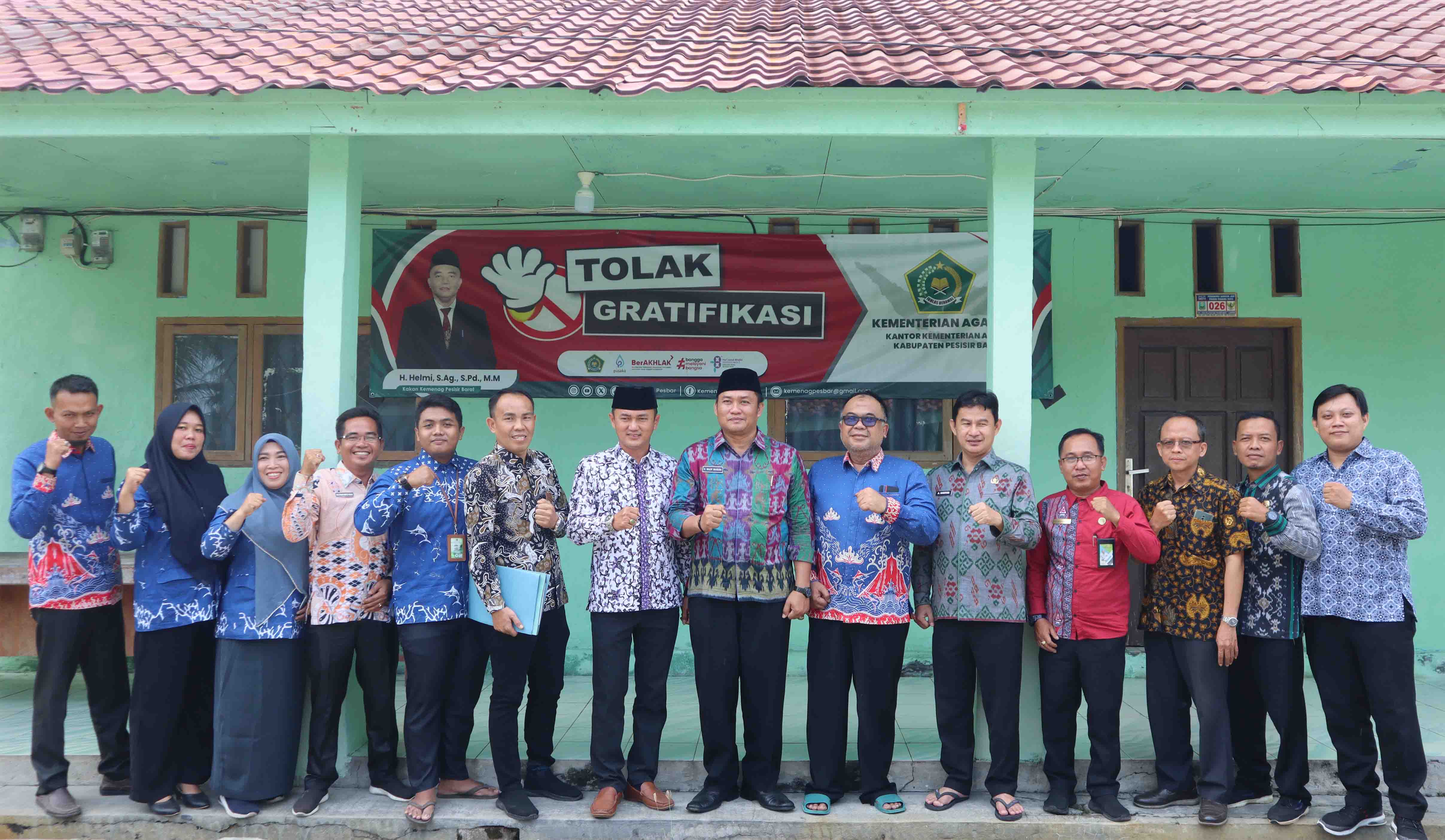Kunjungan Kanwil Kemenag Lampung ke Bimas Islam Kemenag Pesisir Barat untuk Monitoring dan Evaluasi Tahun 2024.