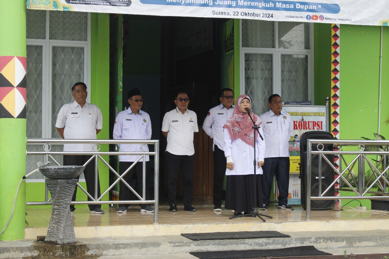 Pengawas Madrasah Kemenag Tanggamus Pimpin Apel Pagi, Tekankan Pentingnya Digitalisasi dan Kebahagiaan dalam Bekerja