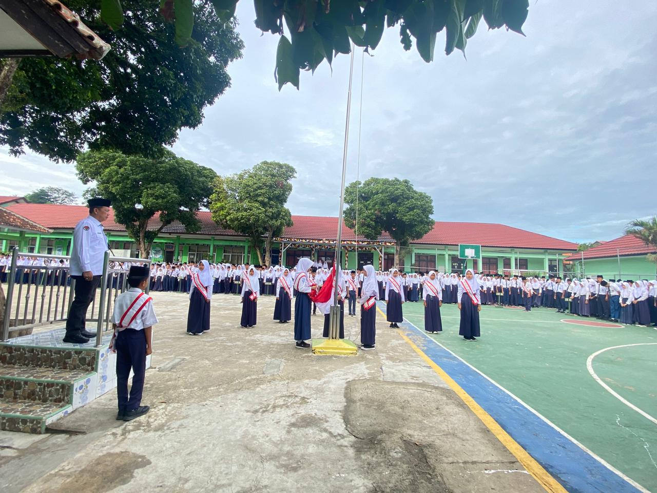 Nurzaman Ajak Siswa MTsN 2 Tanggamus Patuhi Tata Tertib serta Mempersiapkan Diri dalam Menghadapi Asesmen Sumatif