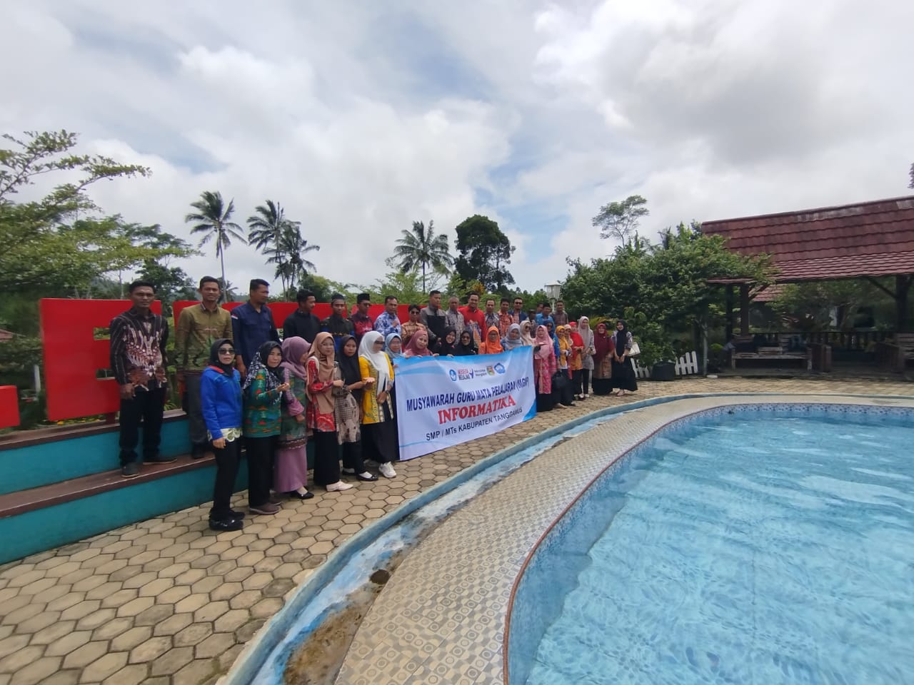 Tingkatkan Profesionalisme, Guru TIK MTsN 2 Tanggamus Ikuti MGMP Informatika SMP/MTs Kabupaten Tanggamus