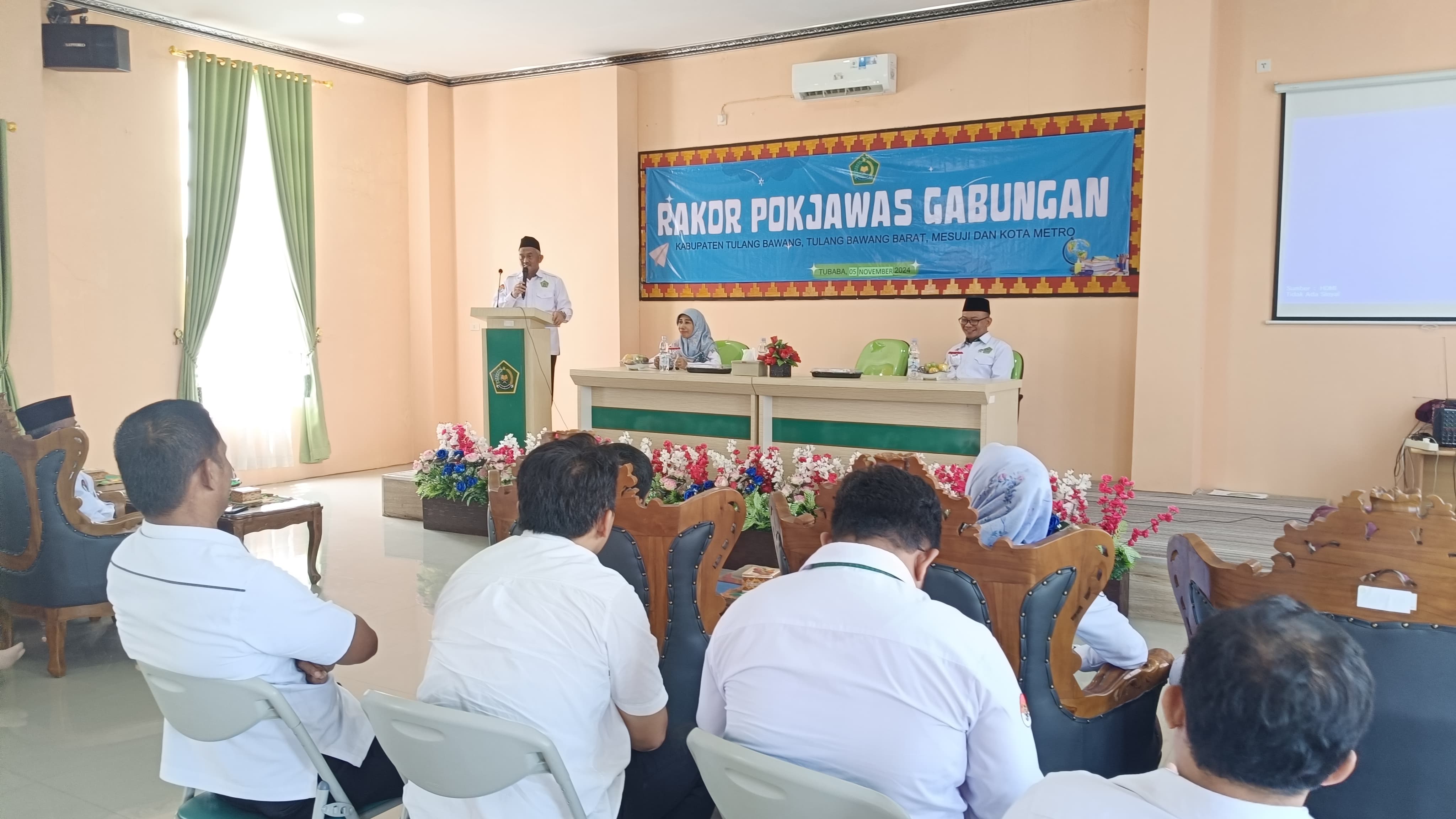 Kepala Kemenag Tubaba Membuka Rakor Pokjawas Gabungan Empat Kabupaten/Kota
