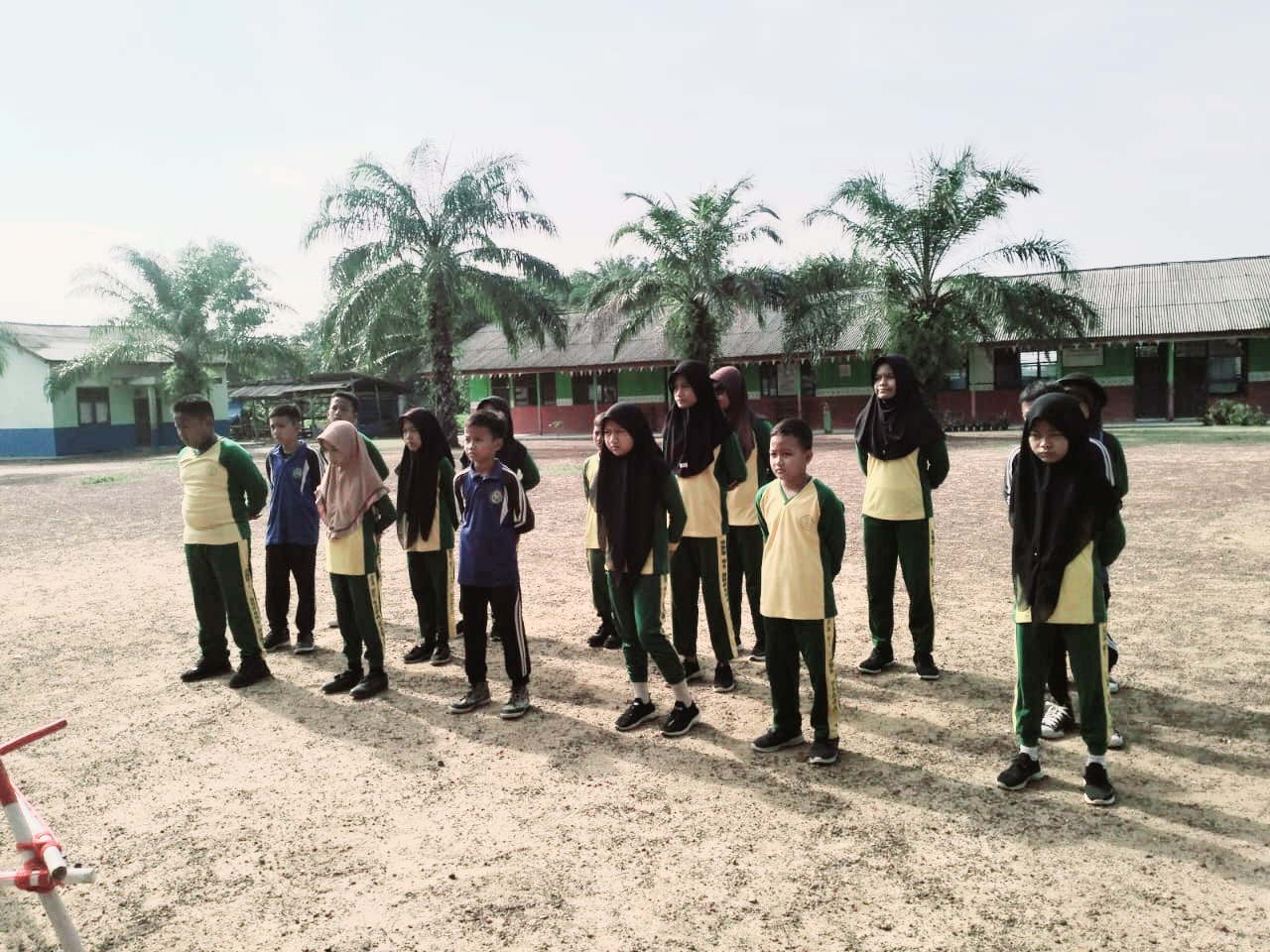 Nur Honimah, Kaur TU MTsN 2 Way Kanan, Buka Kegiatan Hiking Pengukuhan Calon Penggalang Ramu di SDN 01 Negara Harja
