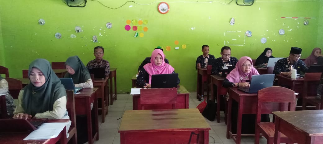 Guna Meningkatkan Kualitas Pembelajaran, Guru MTs N 1 Way Kanan Ikuti Kegiatan Asesmen Kompetensi Guru (AKG)