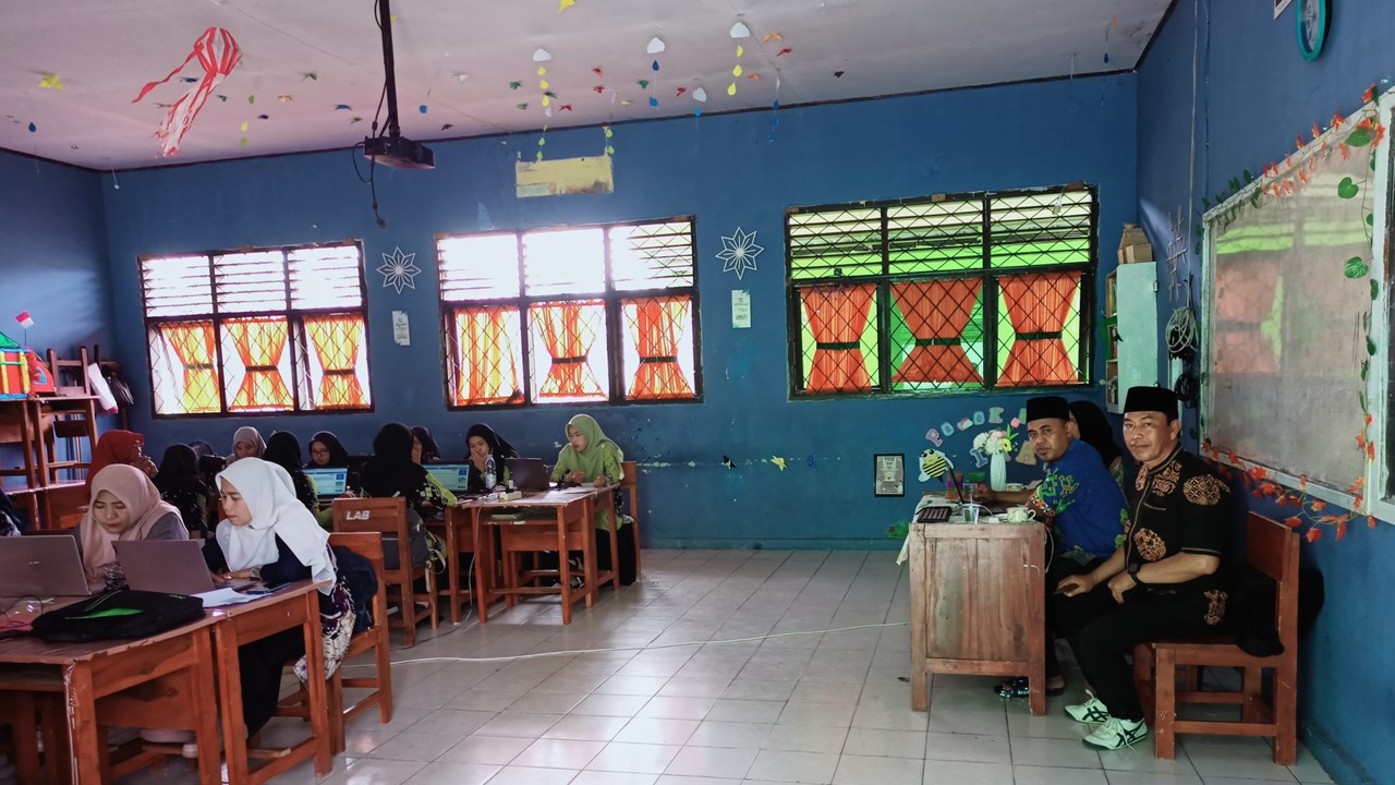 Hari Kedua AKG di MTsN 2 Tanggamus Berlangsung Lancar, Kemenag Tanggamus Pastikan Kualitas dan Kesiapan