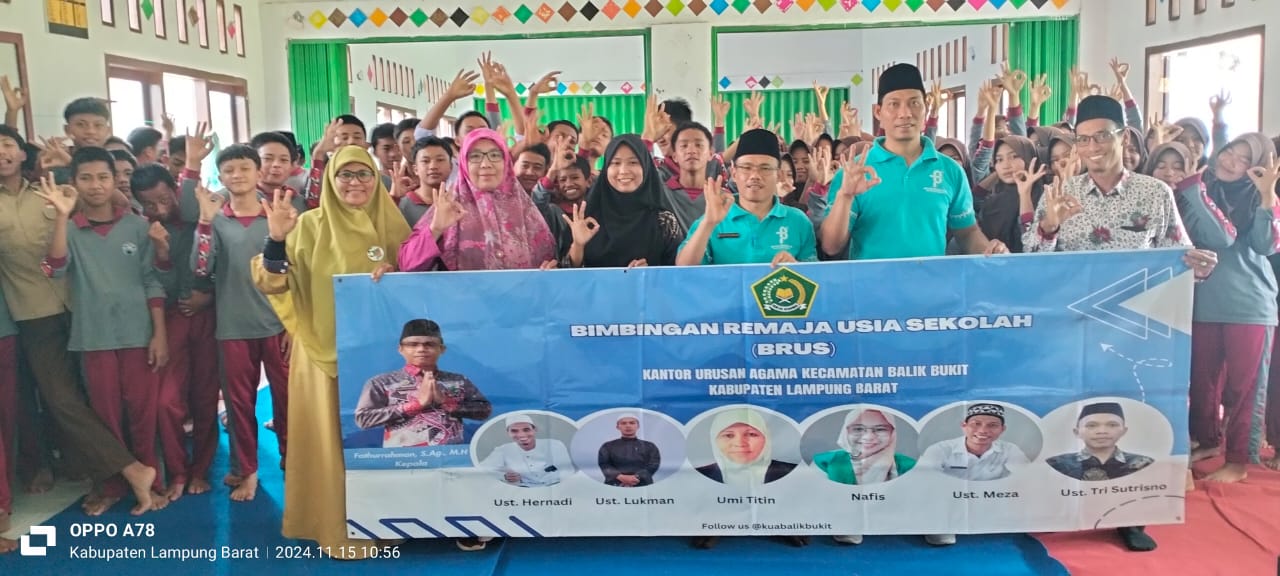 SMPN 4 Liwa Terima Sosialisasi 'Cegah Kawin Anak' dari Tim BRUS KUA Balik Bukit