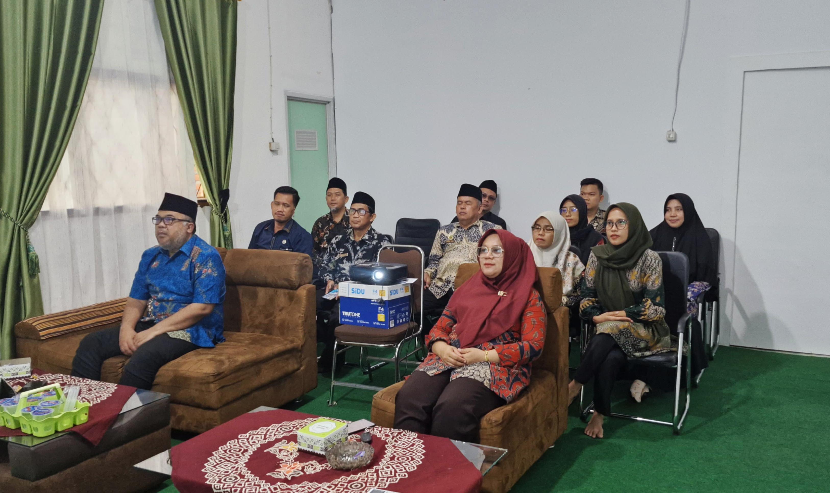 Kantor Kemenag Kabupaten Pesisir Barat Lanjutkan Agenda Rakernas tahun 2024 Hari Kedua secara Daring