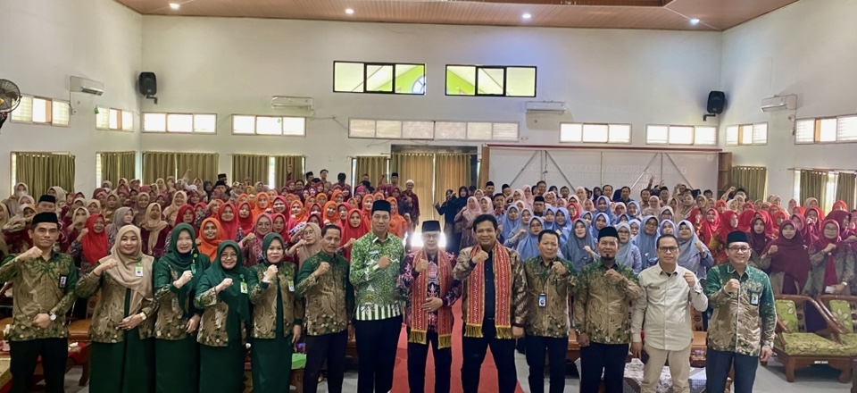 Kankemenag Kota Bandar Lampung Buka Kegiatan Training Motivasi Naqoy