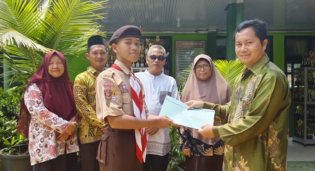 M. Ijlal Faqi Wakili MTsN 1 Tanggamus dan Provinsi Lampung di Kemah Pramuka Madrasah Nasional